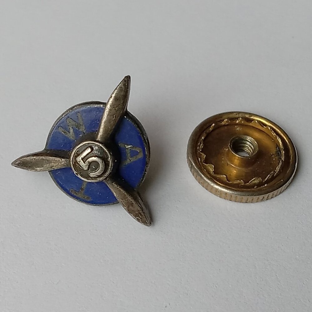 Vintage TWA Trans World Airlines Service Pin 5 Years